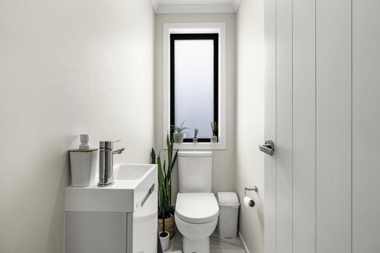 Photo of property in 2 Inuwai Street, Glenview, Hamilton, 3206