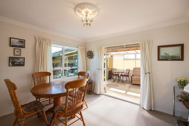 Photo of property in 107a Wordsworth Street, Leamington, Cambridge, 3432