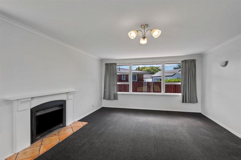 Photo of property in 15 Wolsey Place, Hillmorton, Christchurch, 8025