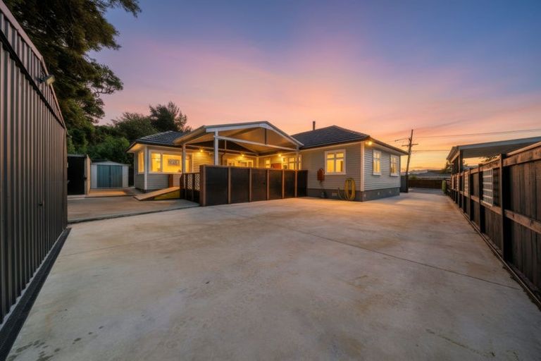 Photo of property in 69 Cruickshank Road, Clouston Park, Upper Hutt, 5018