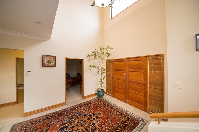 Photo of property in 55 The Strand, Fitzherbert, Palmerston North, 4410