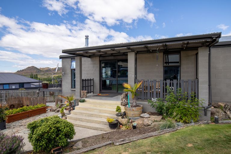 Photo of property in 9 Meyer Street, Alexandra, 9320