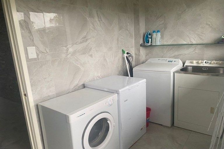 Photo of property in 2/35 Bramley Drive, Farm Cove, Auckland, 2012