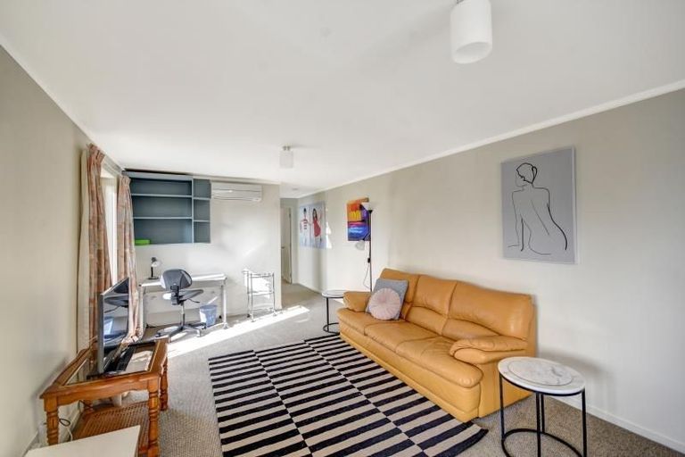 Photo of property in 19 Queen Street, North Dunedin, Dunedin, 9016