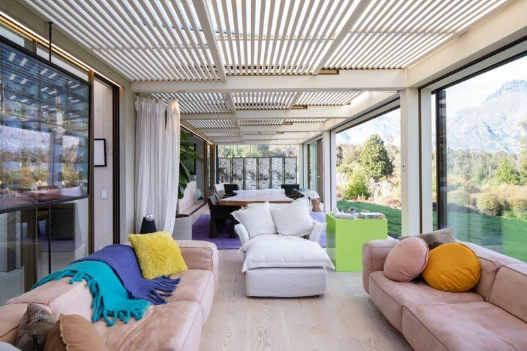 Photo of property in 4 Fishermans Lane, Mount Creighton, Queenstown, 9371