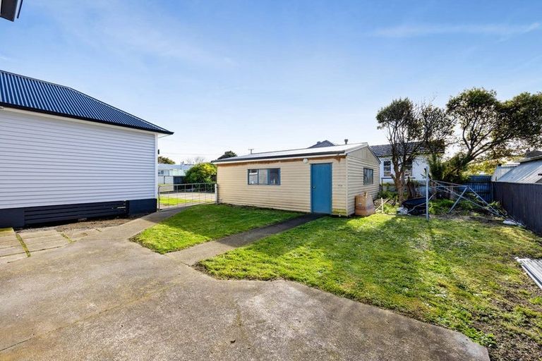 Photo of property in 178 South Road, Hawera, 4610