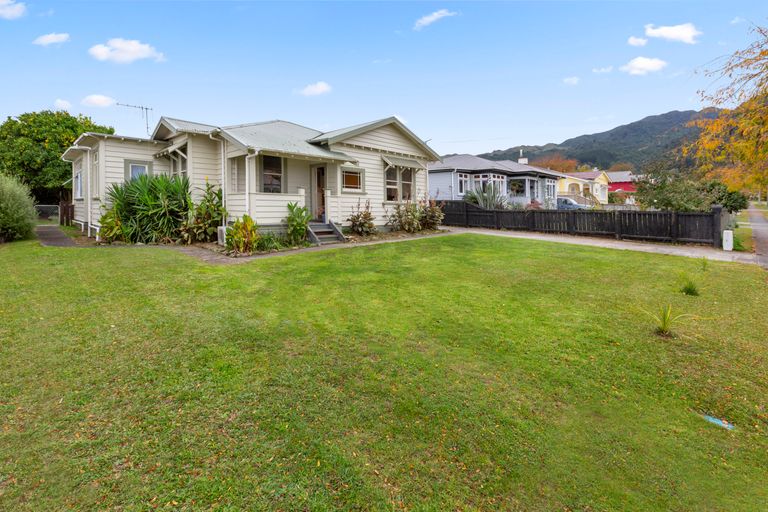 Photo of property in 8 Longfellow Street, Te Aroha, 3320