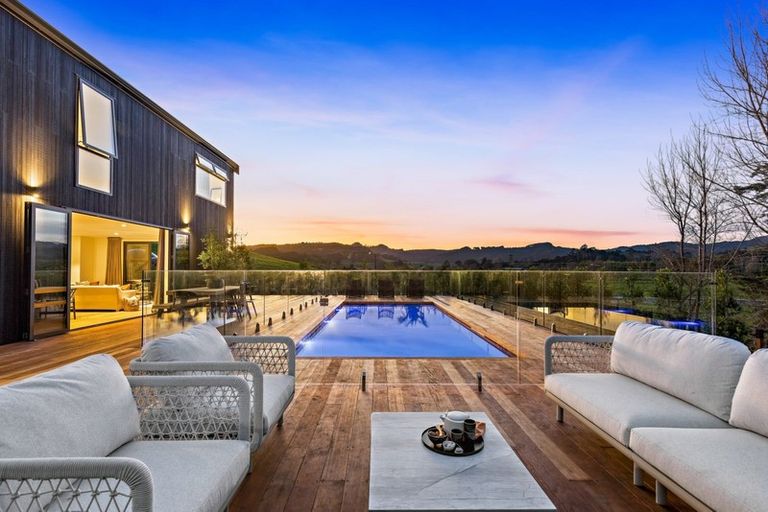 Photo of property in 3 Moya Drive, Matakana, 0985