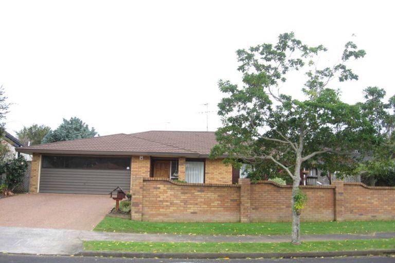 Photo of property in 2/18 Britannia Place, Half Moon Bay, Auckland, 2012