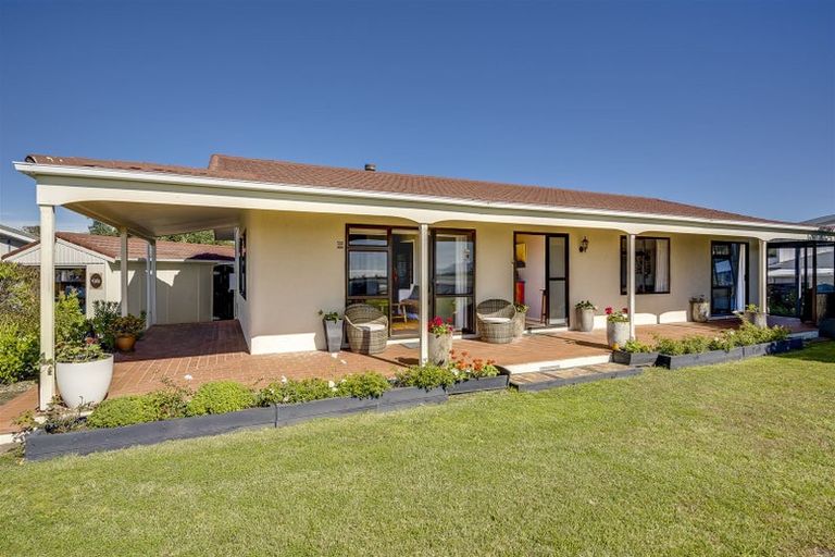 Photo of property in 47 Le Quesne Road, Bay View, Napier, 4104