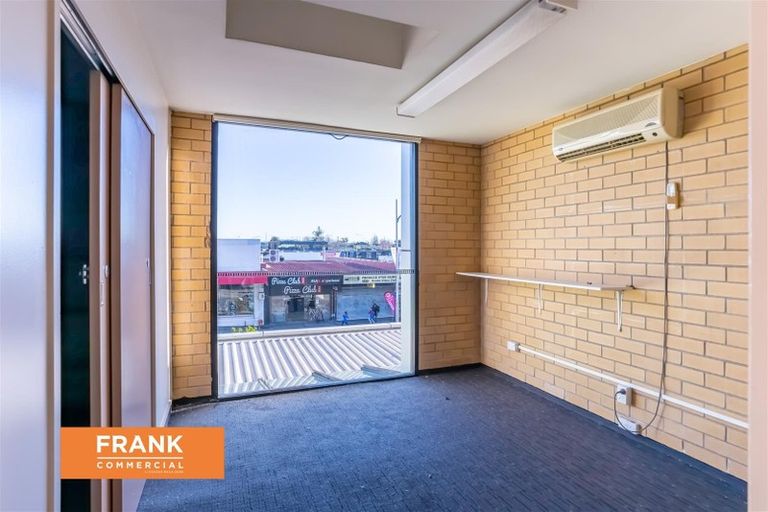 Photo of property in 138 Great South Road, Takanini, 2112