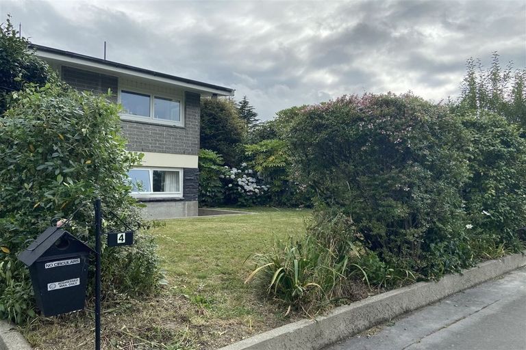 Photo of property in 4 Tuirau Place, Ilam, Christchurch, 8041