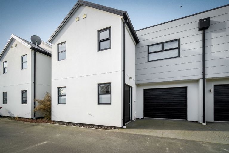 Photo of property in 9/34 John Campbell Crescent, Hillmorton, Christchurch, 8024
