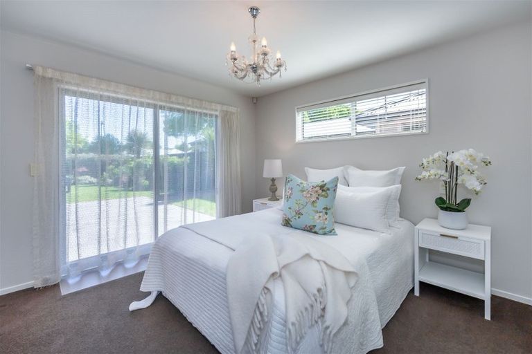 Photo of property in 2 Levinge Lane, Hillmorton, Christchurch, 8024