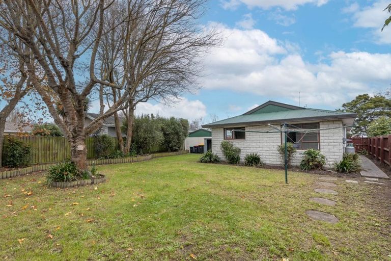 Photo of property in 12 Te Maru Place, Redwood, Christchurch, 8051