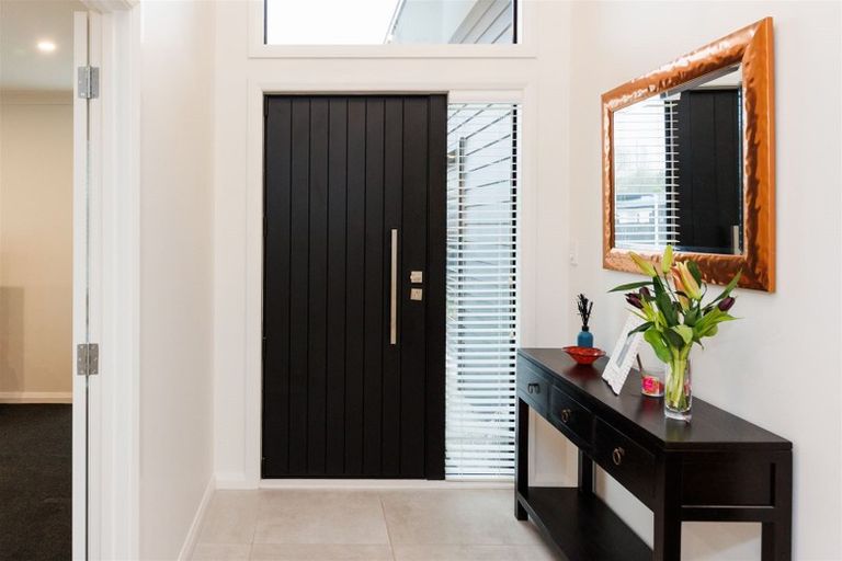 Photo of property in 5 Freedom Drive, Kelvin Grove, Palmerston North, 4414