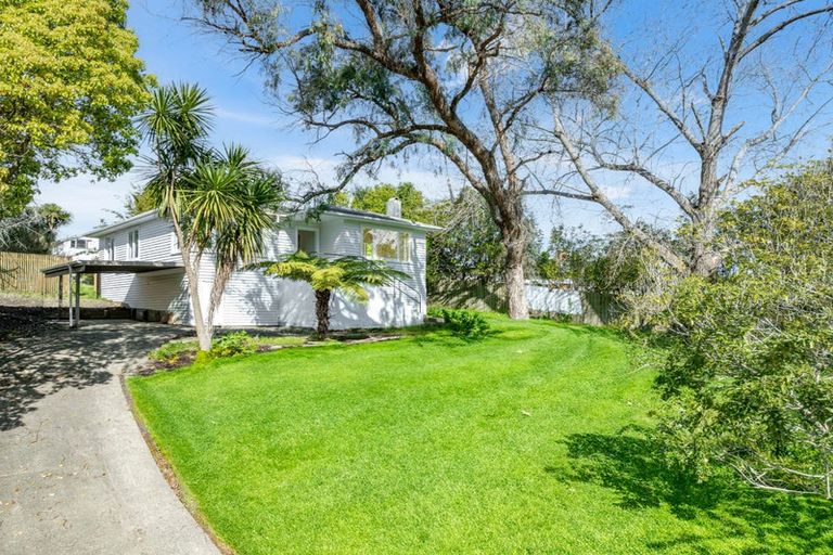 Photo of property in 350 West Coast Road, Glen Eden, Auckland, 0602