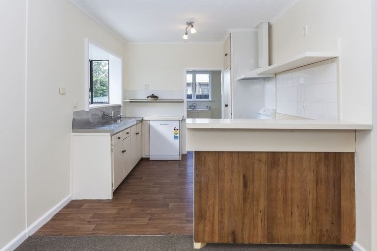 Photo of property in 63 Shortland Street, Wainoni, Christchurch, 8061