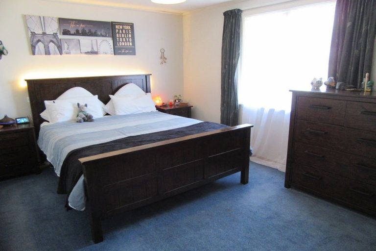 Photo of property in 2/20 John Street, Trentham, Upper Hutt, 5018