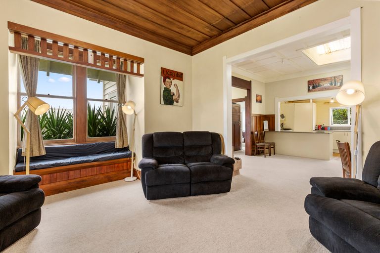 Photo of property in 8 Longfellow Street, Te Aroha, 3320
