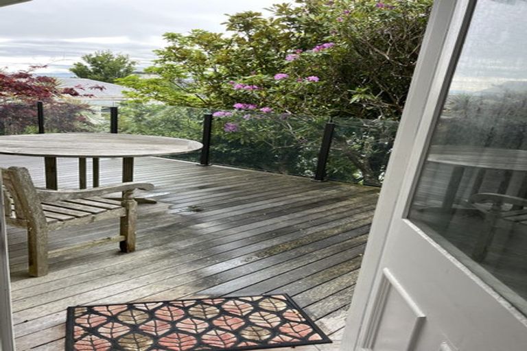 Photo of property in 32 Talavera Terrace, Kelburn, Wellington, 6012