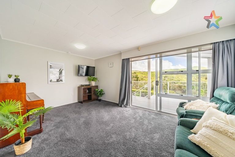 Photo of property in 131 Major Drive, Kelson, Lower Hutt, 5010