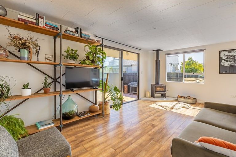 Photo of property in 23a Bedford Street, Fitzroy, New Plymouth, 4312