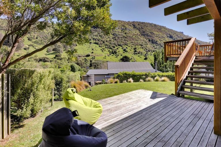 Photo of property in 66 Lukes Road, Little Akaloa, 7583