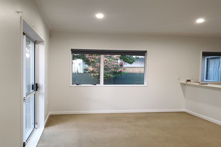 Photo of property in 237 Victoria Avenue, Hokowhitu, Palmerston North, 4410