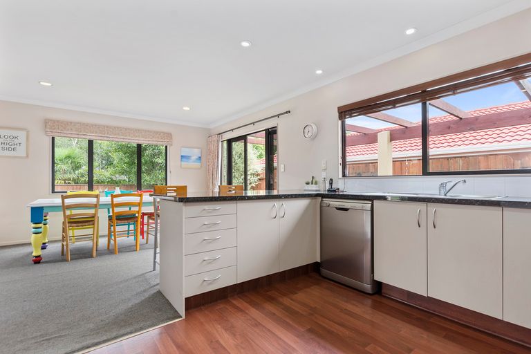 Photo of property in 90 Rowesdale Drive, Ohauiti, Tauranga, 3112