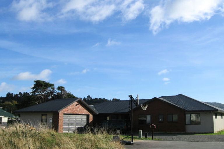 Photo of property in 8 Montgomery Street, Stokes Valley, Lower Hutt, 5019