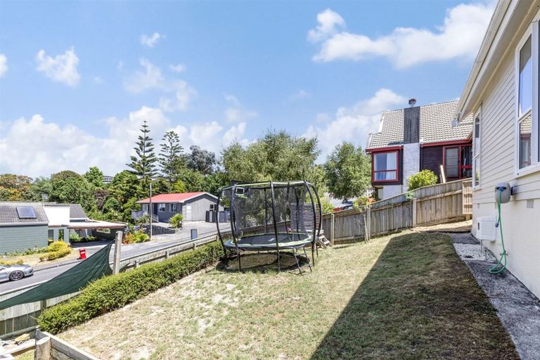 Photo of property in 11 Penryn Drive, Camborne, Porirua, 5026