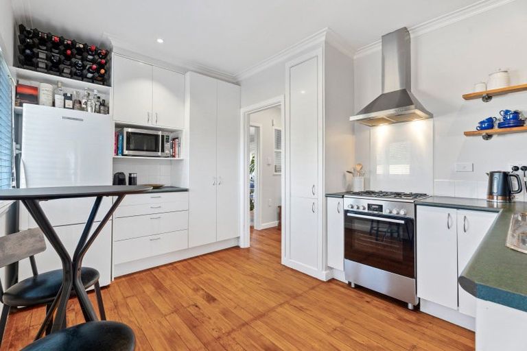 Photo of property in 29 Wallath Road, Onehunga, Auckland, 1061