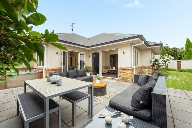 Photo of property in 86 Solomon Street, Brookfield, Tauranga, 3110