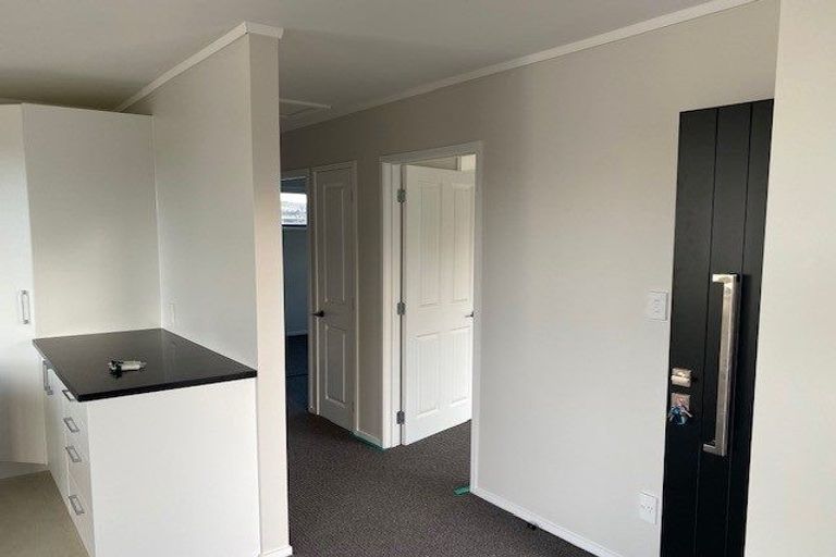 Photo of property in 26 Ranui Avenue, Ranui, Auckland, 0612