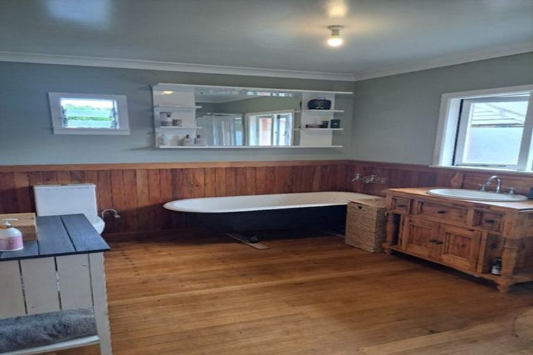 Photo of property in 61 King Street, Waiuku, 2123