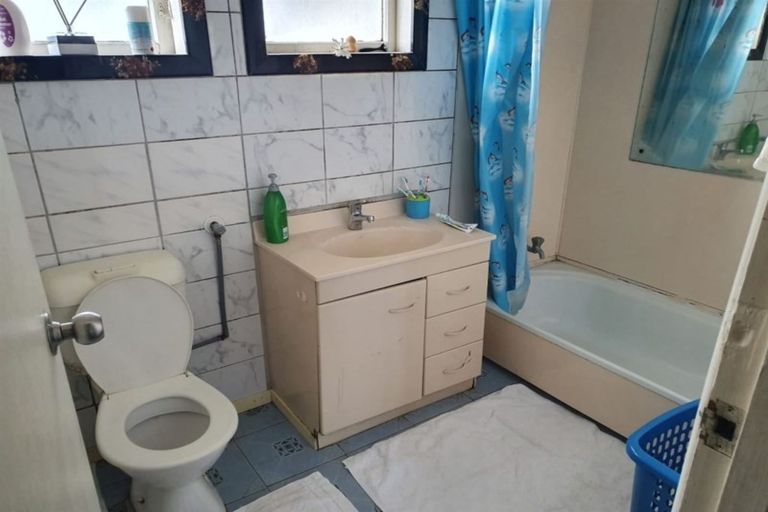 Photo of property in 33 Collett Road, Otara, Auckland, 2023