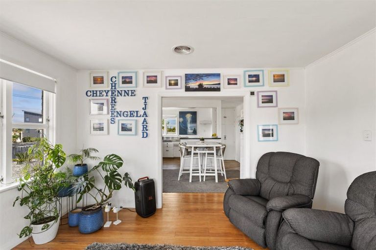 Photo of property in 20 Cook Street, Carters Beach, Westport, 7825
