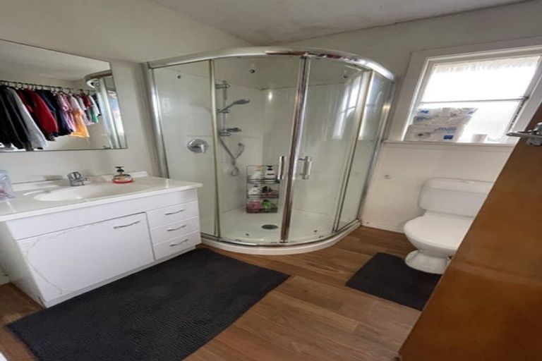 Photo of property in 12 Solway Avenue, Ilam, Christchurch, 8041