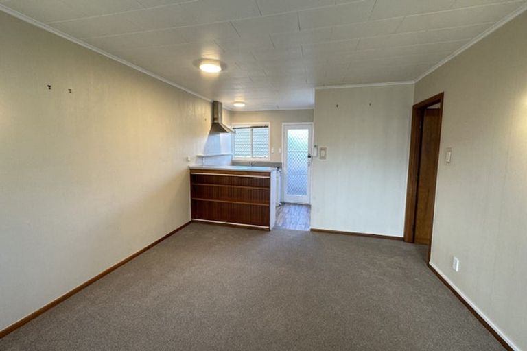 Photo of property in 2/29 Nikau Street, New Lynn, Auckland, 0600