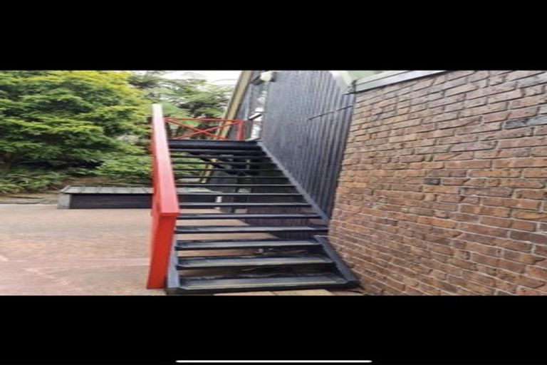 Photo of property in 8 Leith Crescent, Greymouth, 7805