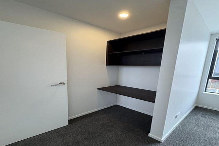 Photo of property in 8/79 Edmonton Road, Henderson, Auckland, 0612