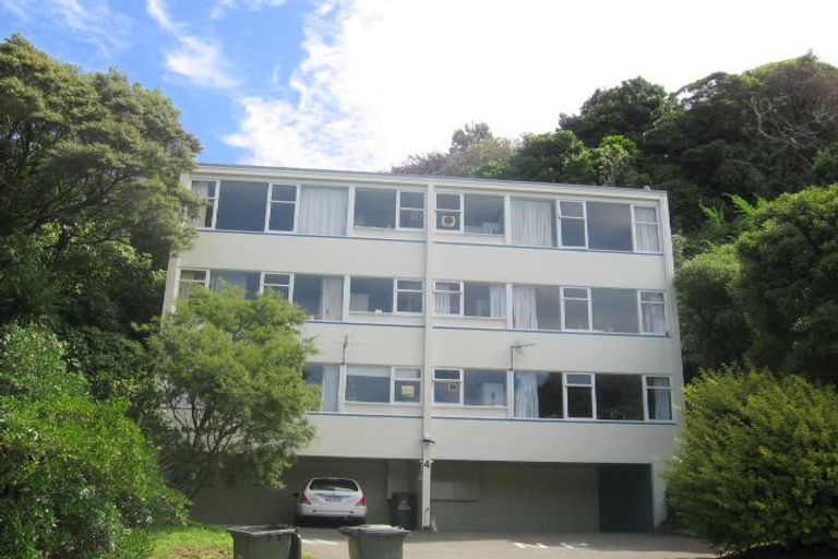 Photo of property in 4 Raroa Road, Kelburn, Wellington, 6012