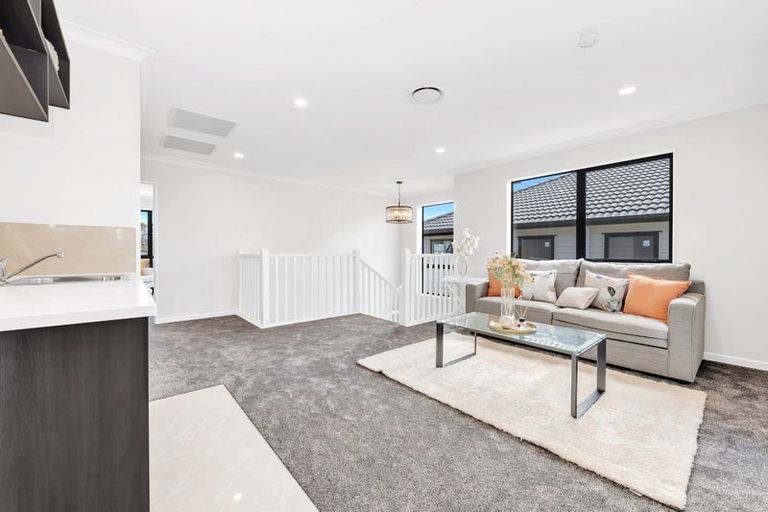 Photo of property in 19 Dungloe Avenue, Flat Bush, Auckland, 2019