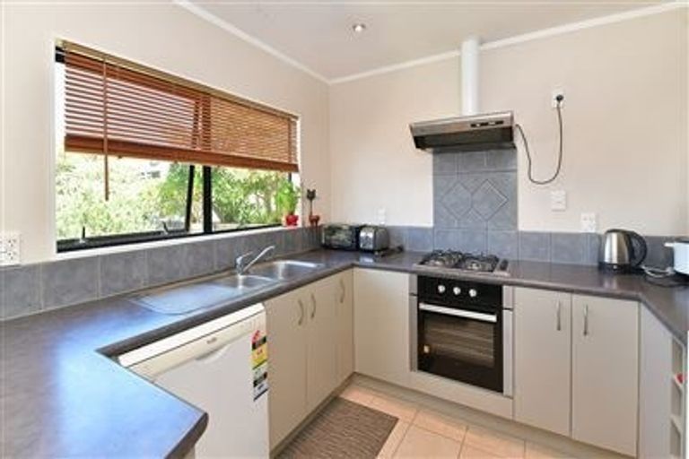 Photo of property in 165b Hibiscus Coast Highway, Red Beach, 0932