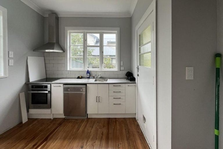 Photo of property in 168 Bartholomew Road, Levin, 5510