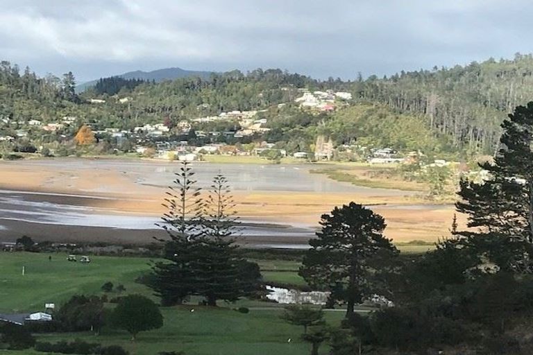 Photo of property in 18 Azimuth Road, Tairua, 3508