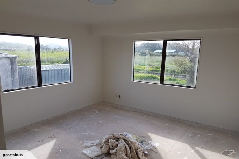 Photo of property in 323 South Head Road, South Head, Helensville, 0874