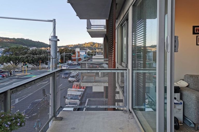 Photo of property in Masina Apartments, 209/80 Riddiford Street, Newtown, Wellington, 6021