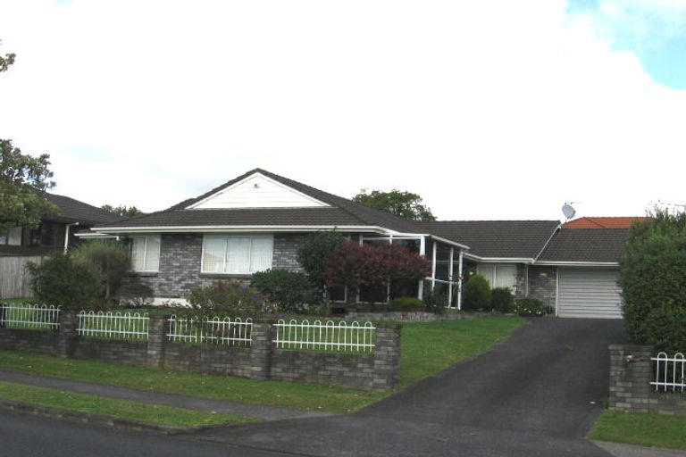 Photo of property in 45 Simmental Crescent, Somerville, Auckland, 2014